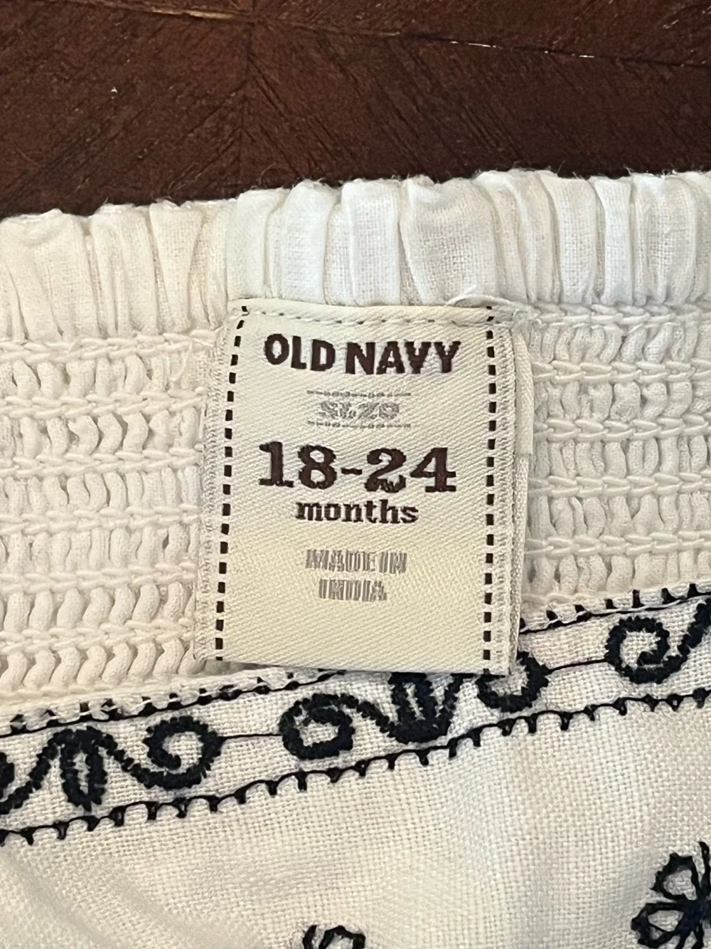 Old Navy lightweight white